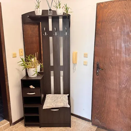 Sea View 1 Bedroom - Pool & Free Parking - Daire *