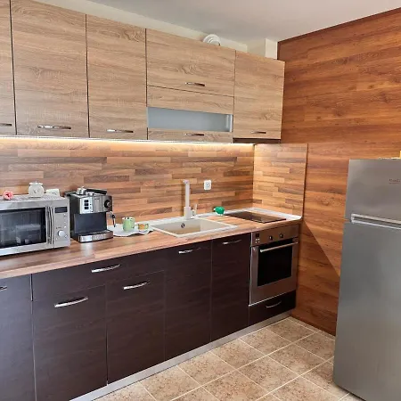 Sea View 1 Bedroom - Pool & Free Parking - Kavarna