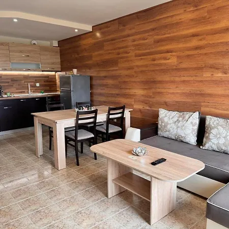 Sea View 1 Bedroom - Pool & Free Parking - Apartament *